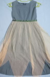 Kids Costumes to Hire - Dark green dress with green tulle (1)